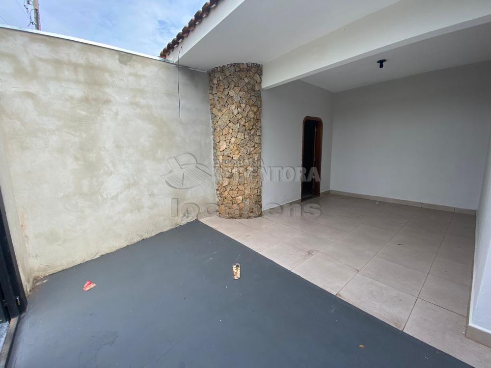 Alugar Casa / Padrão em São José do Rio Preto R$ 900,00 - Foto 3