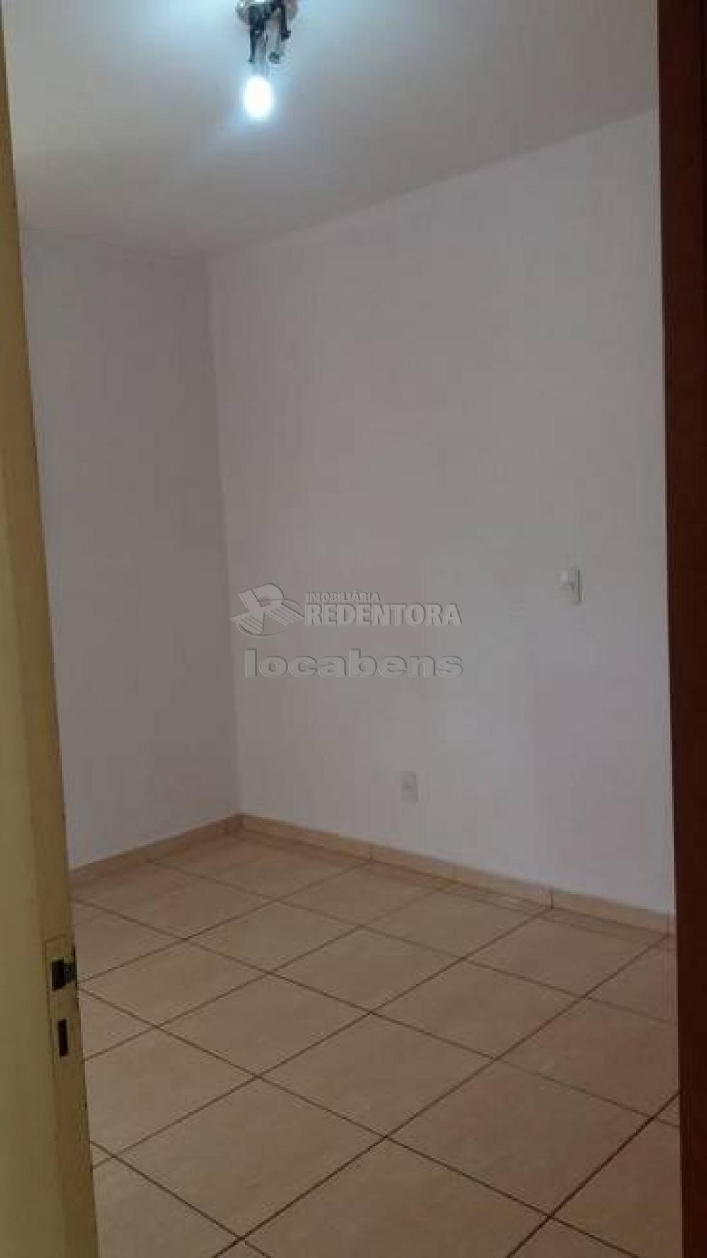 Comprar Apartamento / Padrão em São José do Rio Preto apenas R$ 170.000,00 - Foto 4