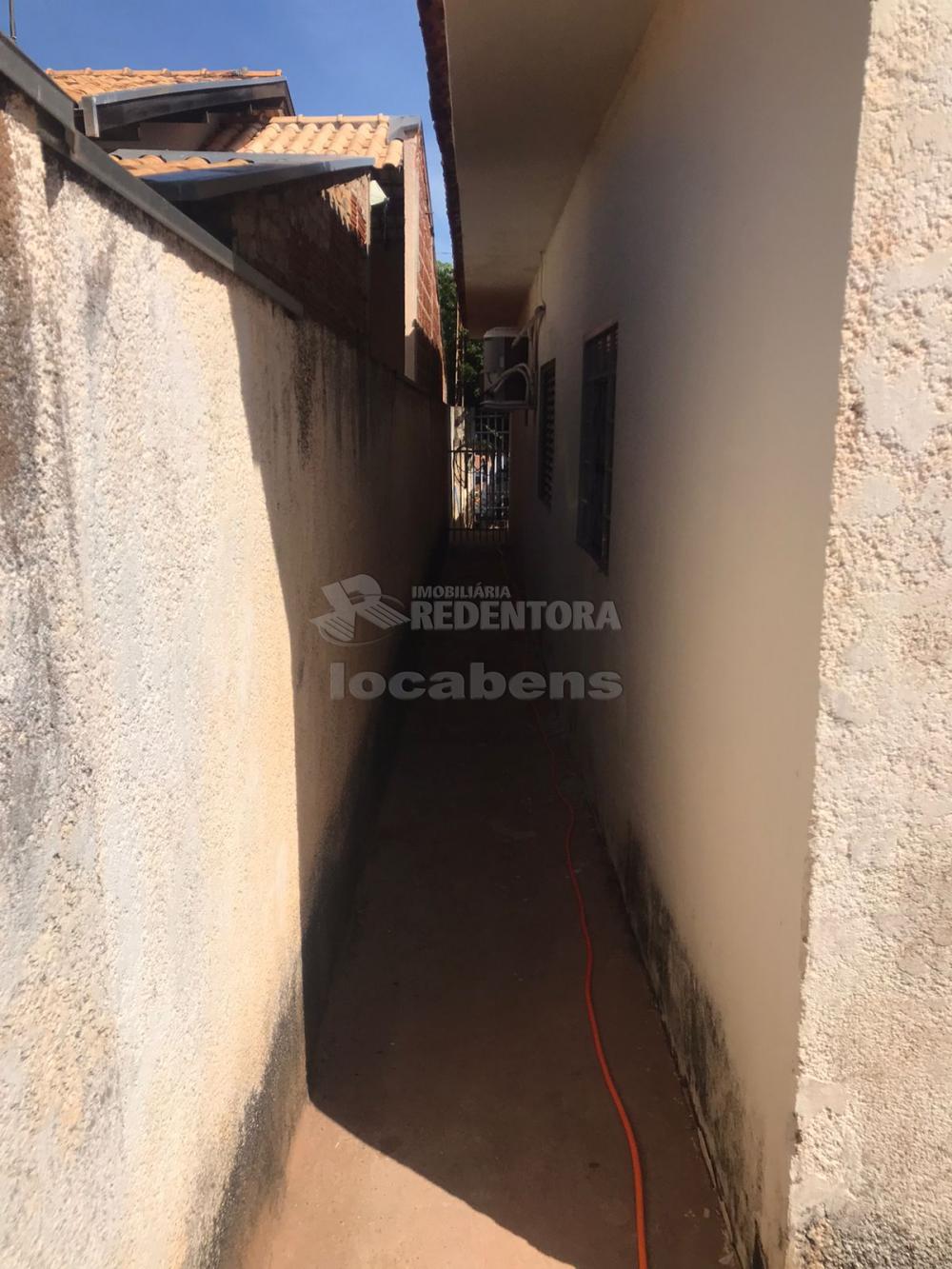 Comprar Casa / Padrão em São José do Rio Preto R$ 250.000,00 - Foto 17