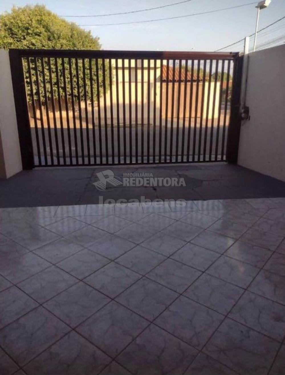 Alugar Casa / Padrão em Bady Bassitt R$ 1.800,00 - Foto 2