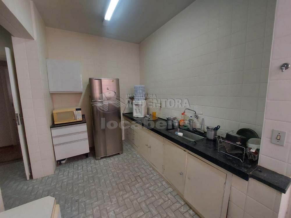 Alugar Apartamento / Padrão em São José do Rio Preto R$ 1.100,00 - Foto 16