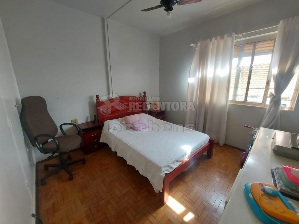 Alugar Apartamento / Padrão em São José do Rio Preto R$ 1.100,00 - Foto 3