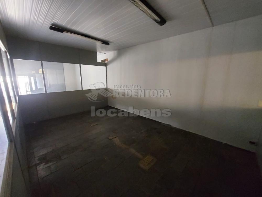 Alugar Comercial / Salão em São José do Rio Preto R$ 3.000,00 - Foto 6