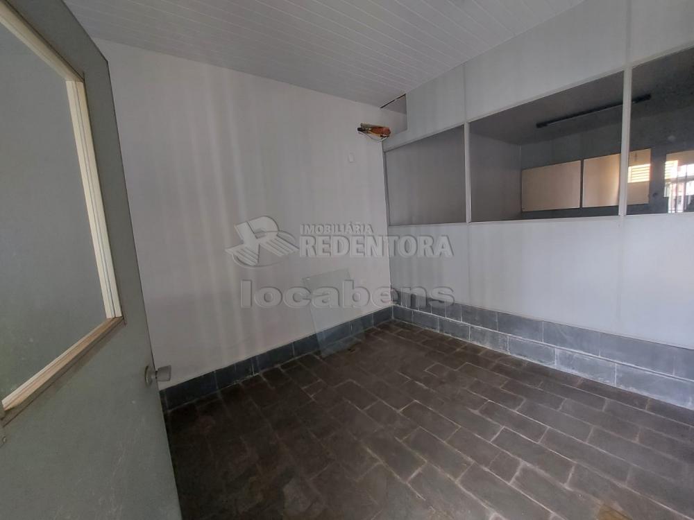 Alugar Comercial / Salão em São José do Rio Preto R$ 3.000,00 - Foto 4