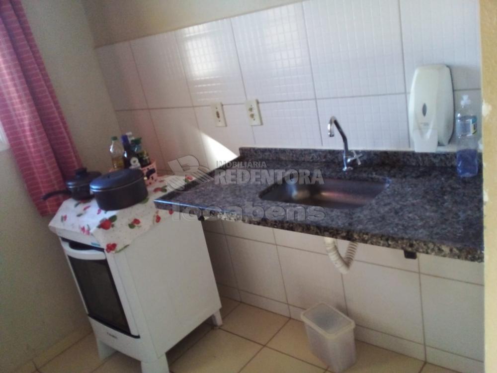Comprar Casa / Padrão em São José do Rio Preto R$ 180.000,00 - Foto 32