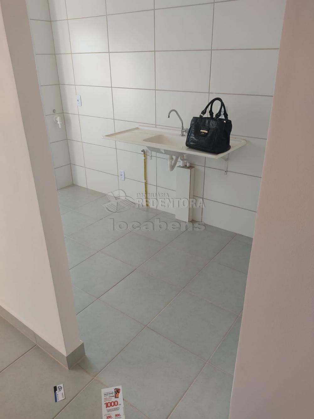 Alugar Apartamento / Padrão em São José do Rio Preto apenas R$ 1.000,00 - Foto 4