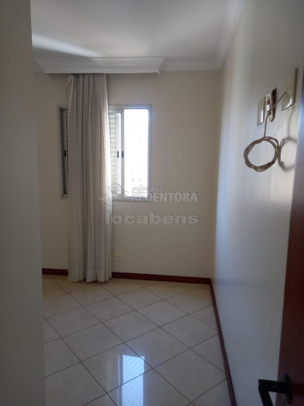 Alugar Apartamento / Padrão em São José do Rio Preto R$ 1.950,00 - Foto 30