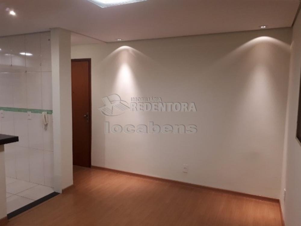 Comprar Apartamento / Padrão em São José do Rio Preto R$ 279.000,00 - Foto 3