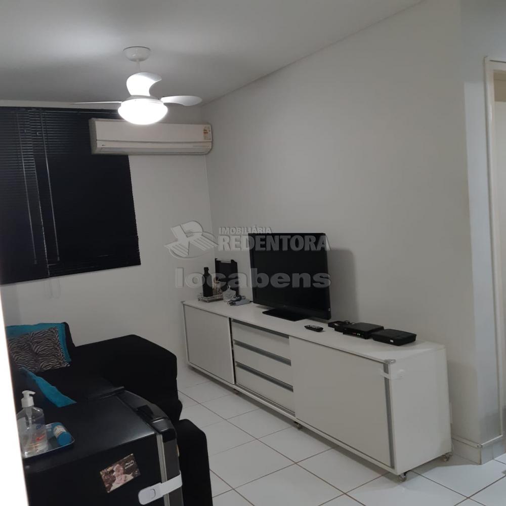 Comprar Apartamento / Padrão em São José do Rio Preto R$ 240.000,00 - Foto 4