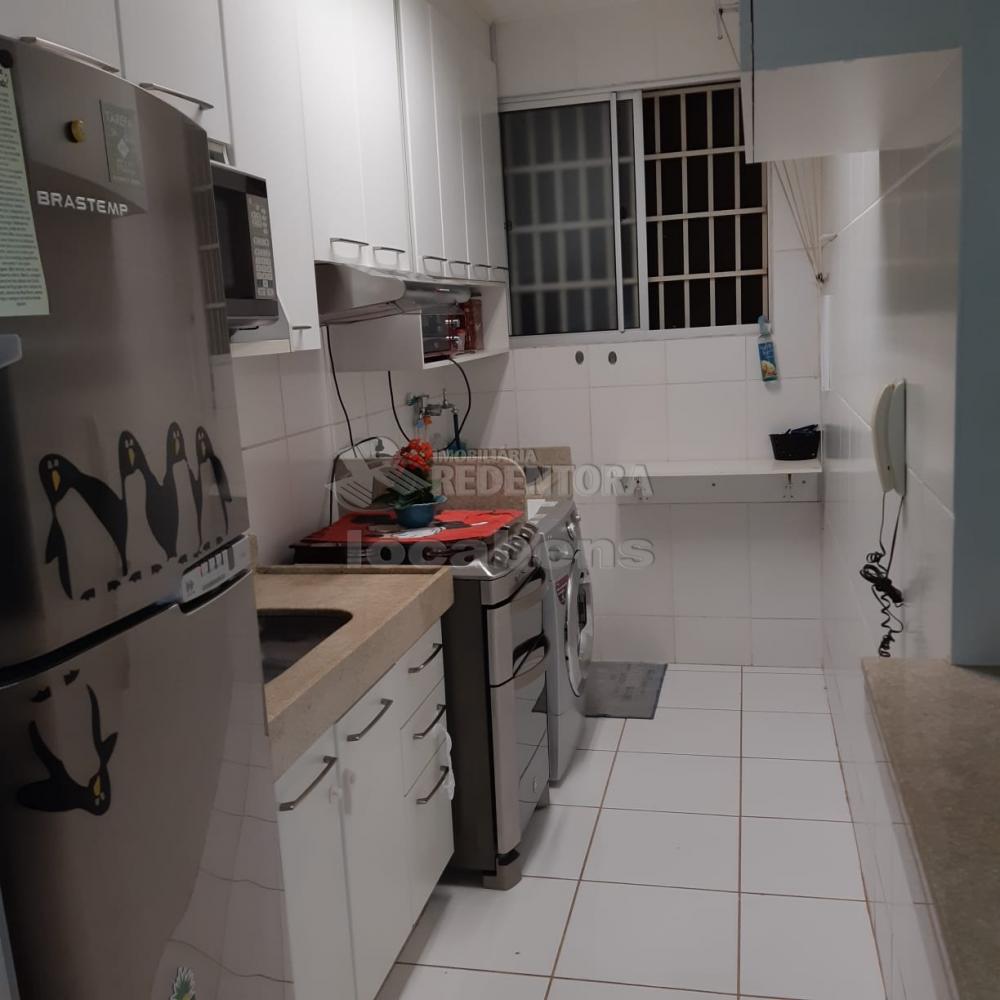 Comprar Apartamento / Padrão em São José do Rio Preto R$ 240.000,00 - Foto 9