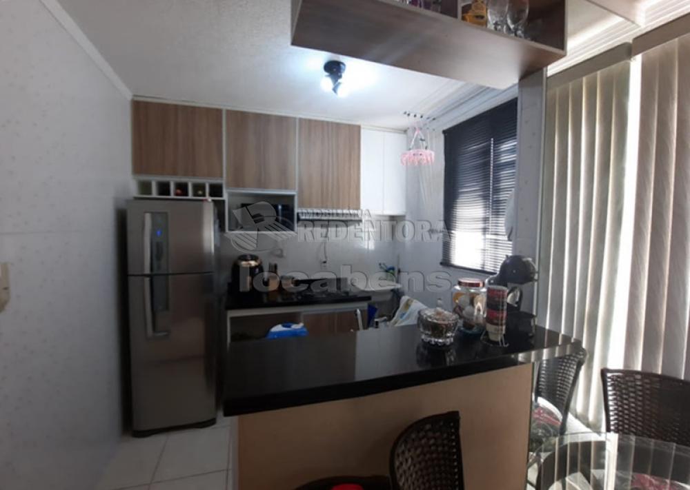 Comprar Apartamento / Padrão em São José do Rio Preto R$ 170.000,00 - Foto 2