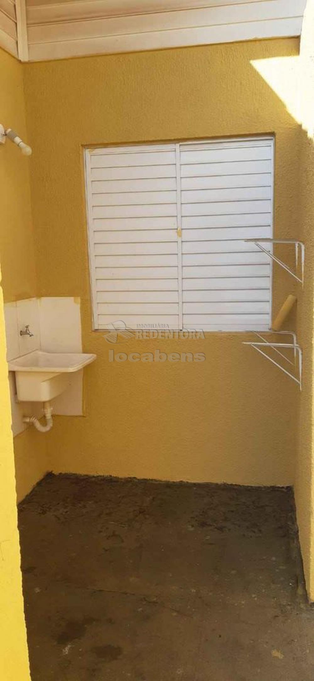 Alugar Casa / Condomínio em São José do Rio Preto R$ 1.100,00 - Foto 10