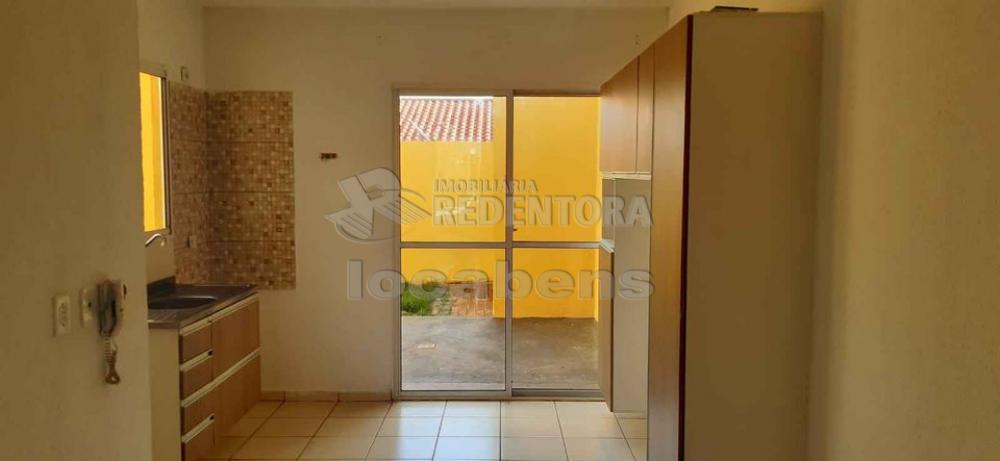 Alugar Casa / Condomínio em São José do Rio Preto R$ 1.100,00 - Foto 13