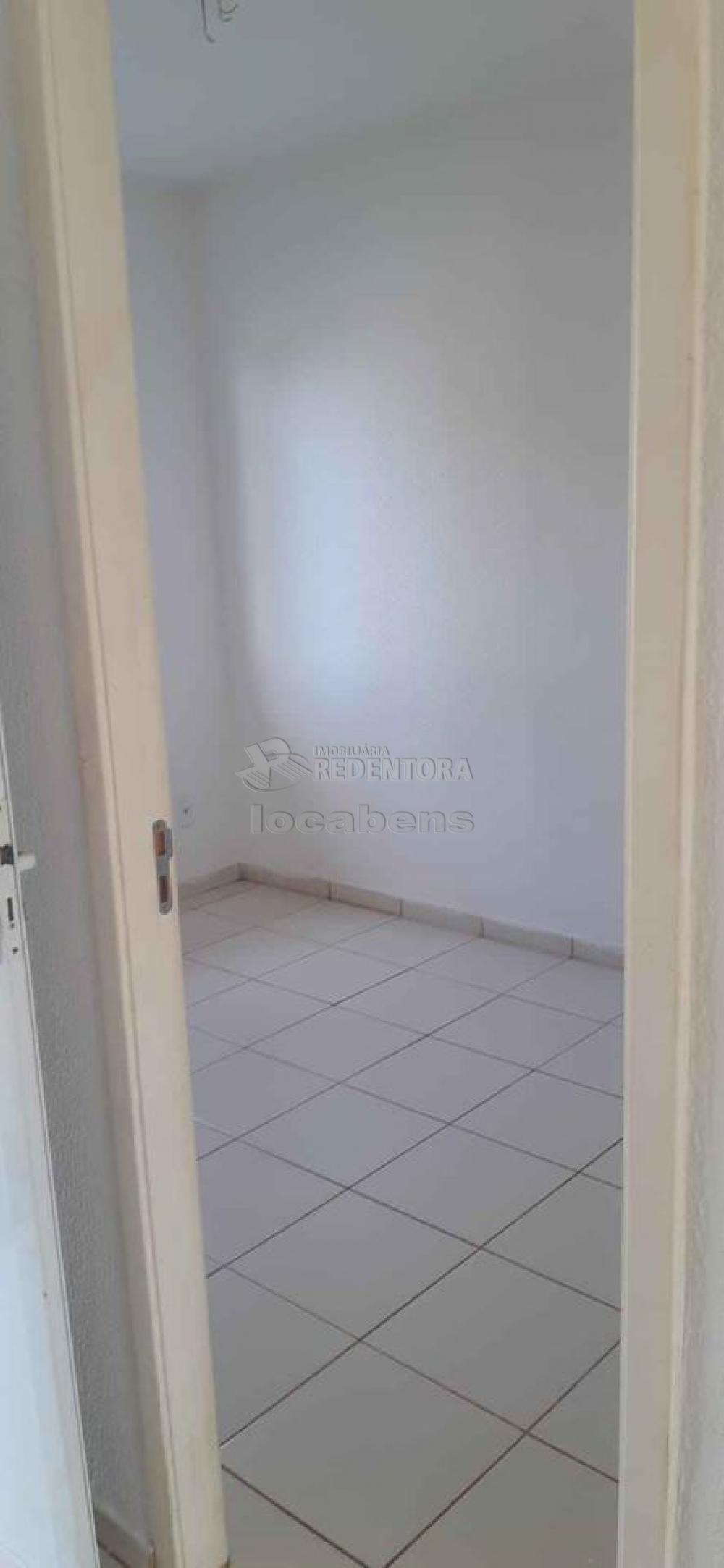 Alugar Casa / Condomínio em São José do Rio Preto R$ 1.100,00 - Foto 16
