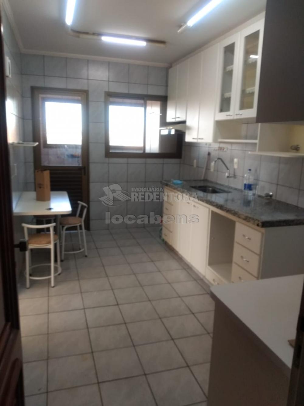 Comprar Apartamento / Padrão em São José do Rio Preto apenas R$ 360.000,00 - Foto 4