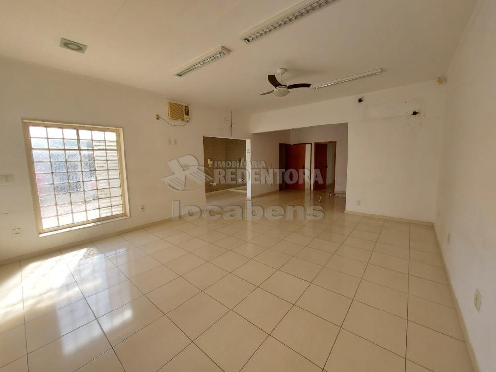 Comprar Casa / Padrão em São José do Rio Preto R$ 950.000,00 - Foto 3