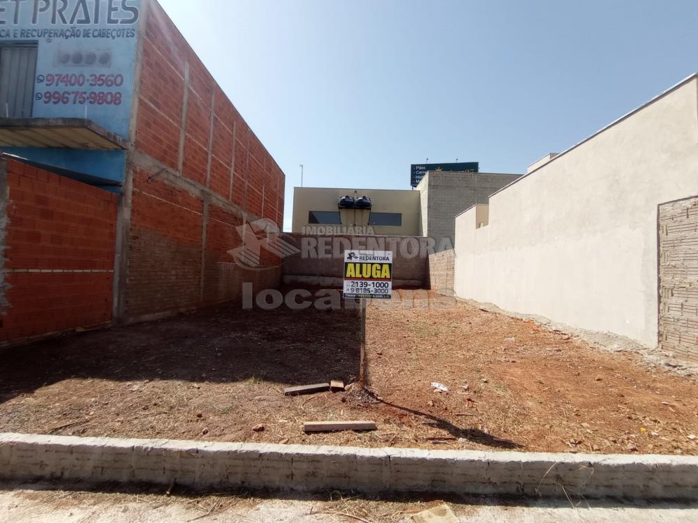 Alugar Terreno / Padrão em São José do Rio Preto R$ 950,00 - Foto 1