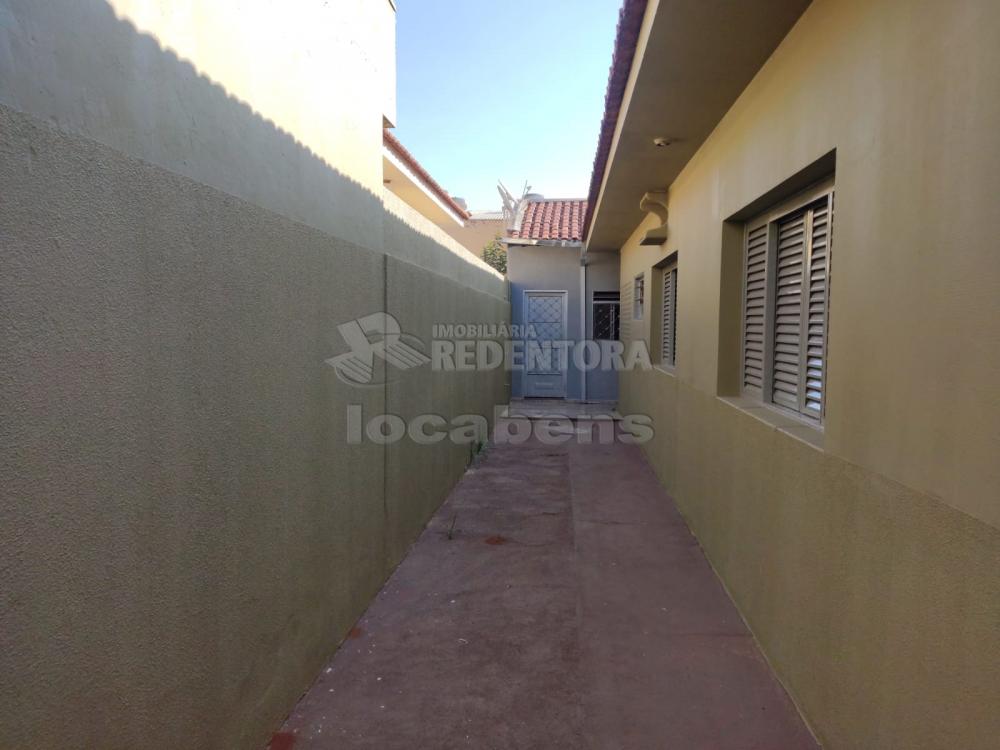 Comprar Casa / Padrão em São José do Rio Preto R$ 380.000,00 - Foto 2