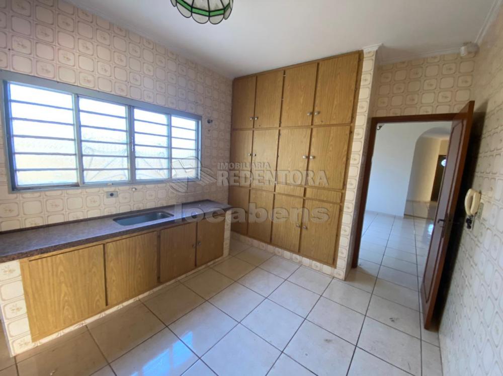 Comprar Casa / Padrão em São José do Rio Preto R$ 650.000,00 - Foto 5