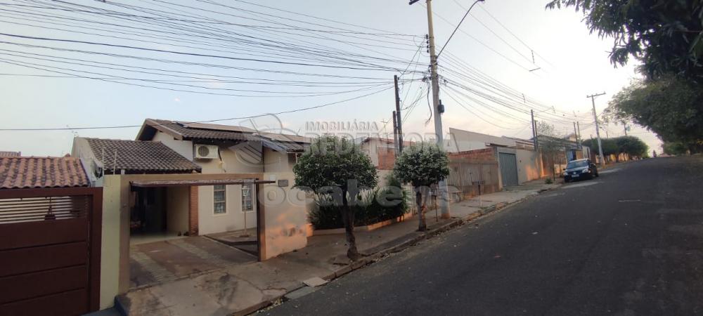 Comprar Casa / Padrão em São José do Rio Preto R$ 300.000,00 - Foto 1