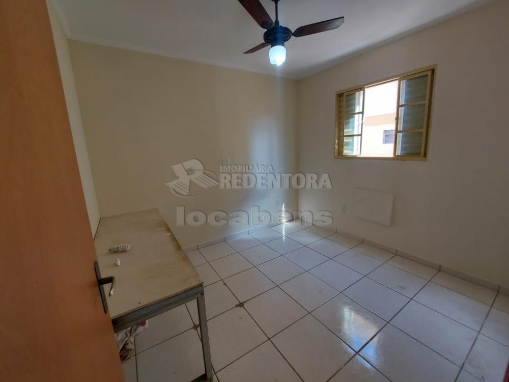 Comprar Apartamento / Padrão em São José do Rio Preto R$ 230.000,00 - Foto 5