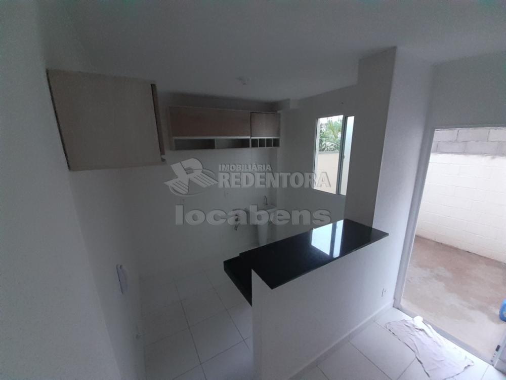 Comprar Apartamento / Padrão em São José do Rio Preto apenas R$ 230.000,00 - Foto 4