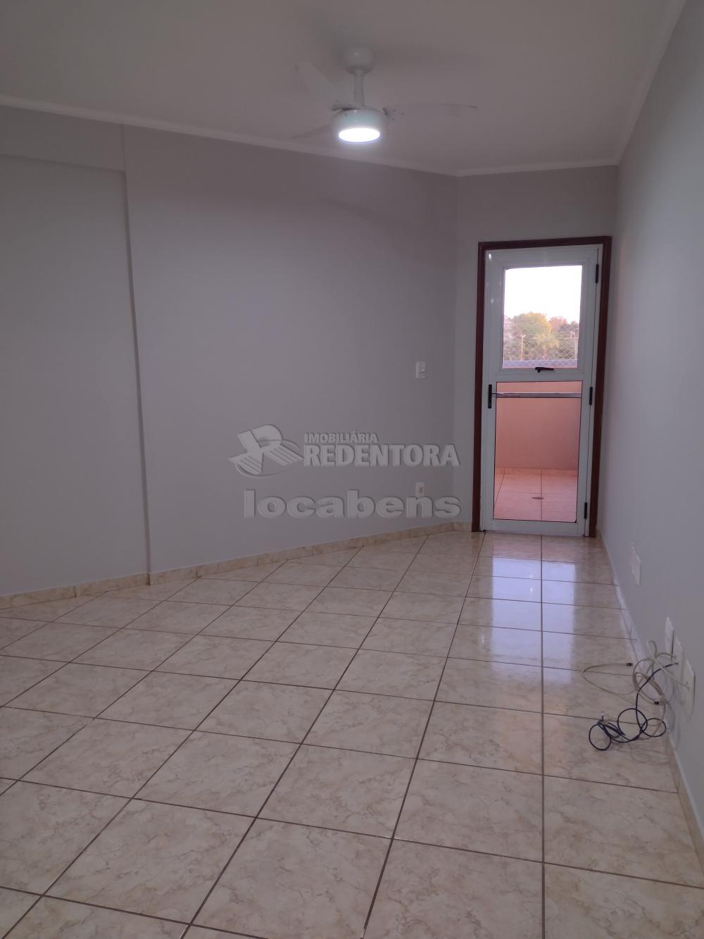 Alugar Apartamento / Padrão em São José do Rio Preto R$ 1.500,00 - Foto 2