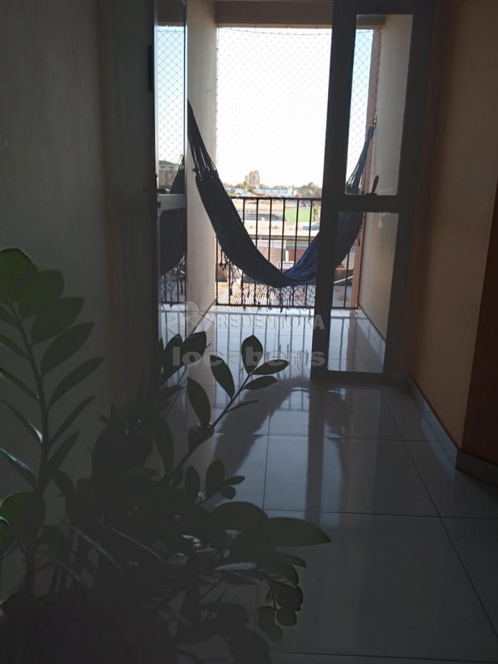 Comprar Apartamento / Padrão em São José do Rio Preto apenas R$ 370.000,00 - Foto 2