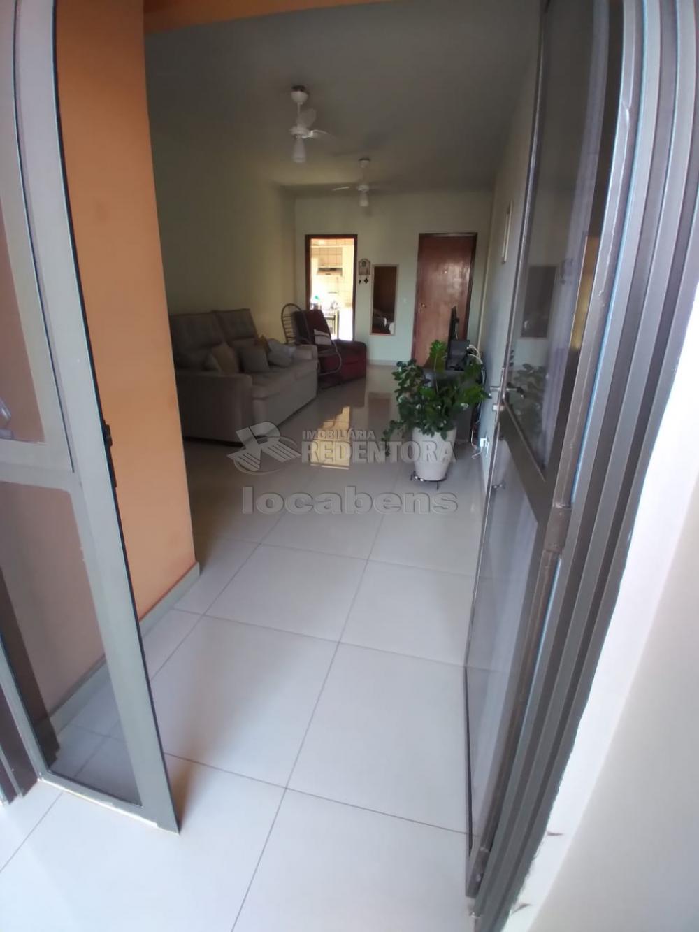 Comprar Apartamento / Padrão em São José do Rio Preto R$ 370.000,00 - Foto 3