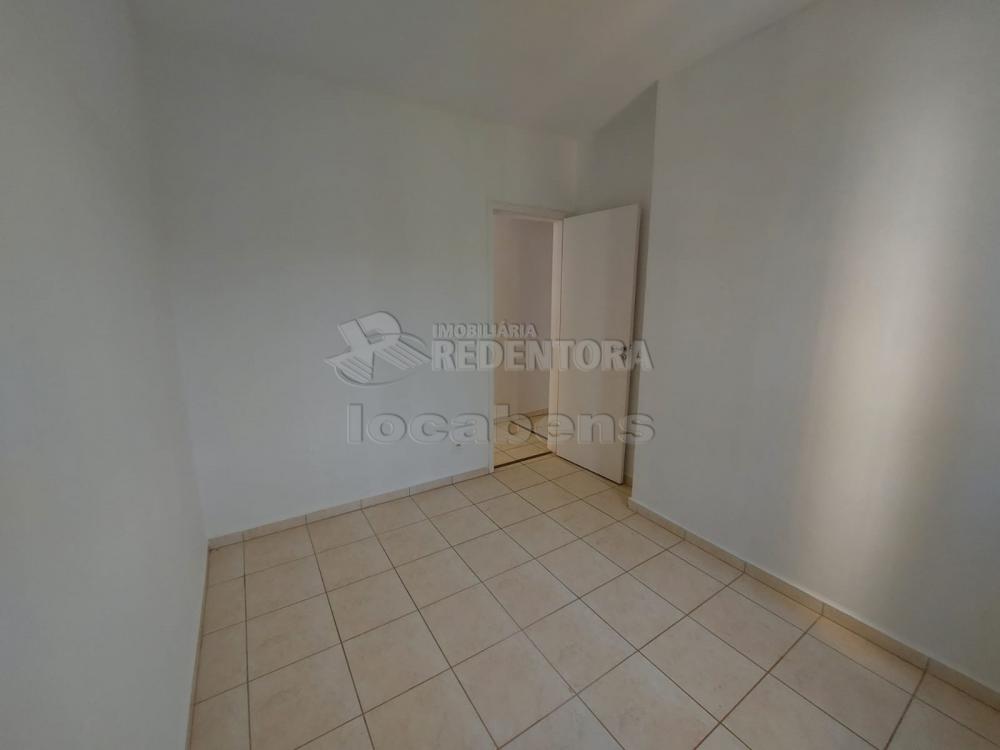 Alugar Apartamento / Padrão em São José do Rio Preto R$ 700,00 - Foto 8