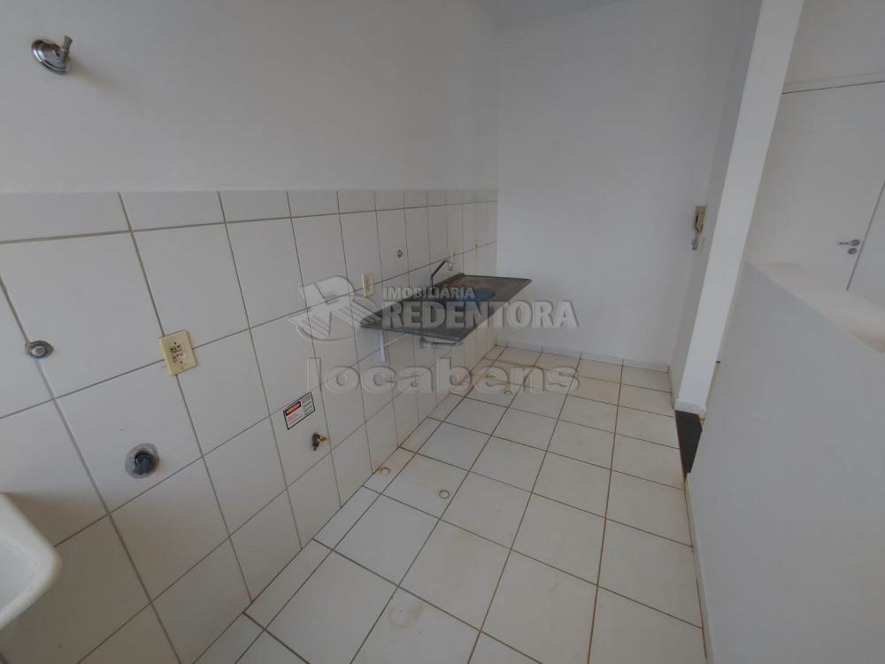 Alugar Apartamento / Padrão em São José do Rio Preto apenas R$ 700,00 - Foto 3