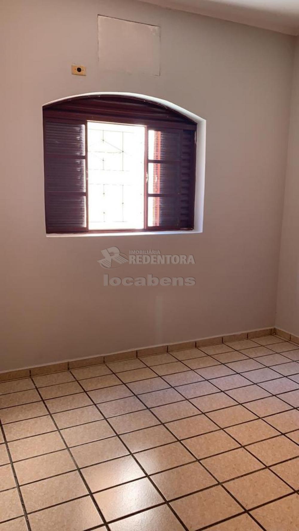 Comprar Casa / Padrão em São José do Rio Preto R$ 380.000,00 - Foto 5