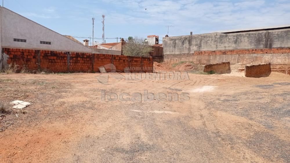 Comprar Terreno / Padrão em Guapiaçu R$ 450.000,00 - Foto 3