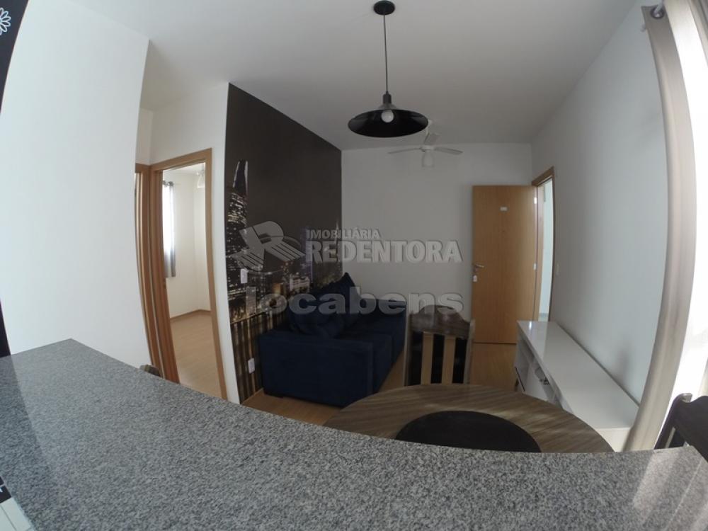 Alugar Apartamento / Padrão em São José do Rio Preto R$ 1.050,00 - Foto 4