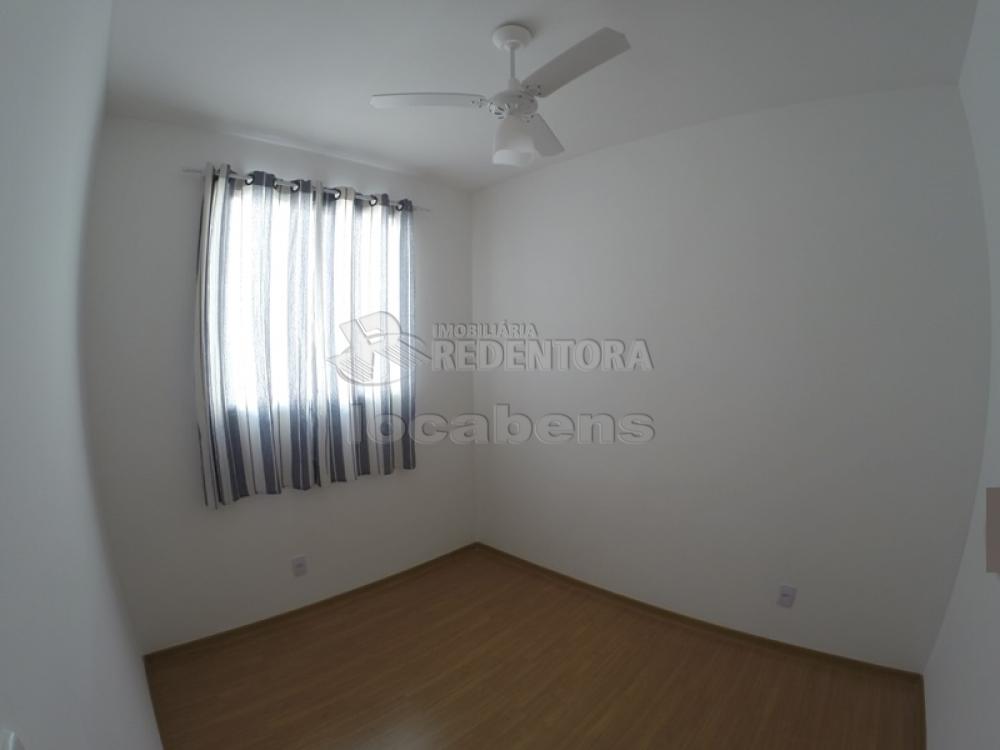 Alugar Apartamento / Padrão em São José do Rio Preto R$ 1.050,00 - Foto 8