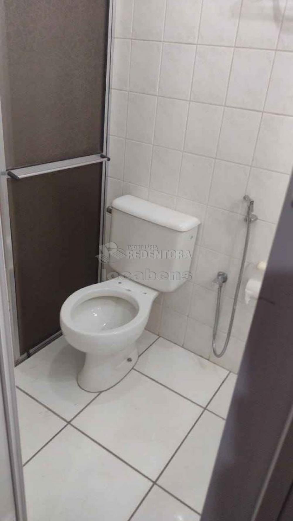 Alugar Apartamento / Padrão em São José do Rio Preto R$ 1.250,00 - Foto 6