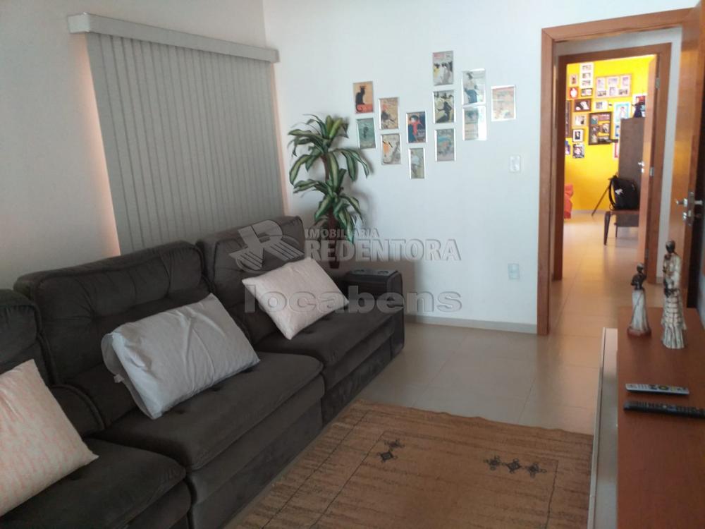 Alugar Casa / Condomínio em Fronteira R$ 3.300,00 - Foto 38