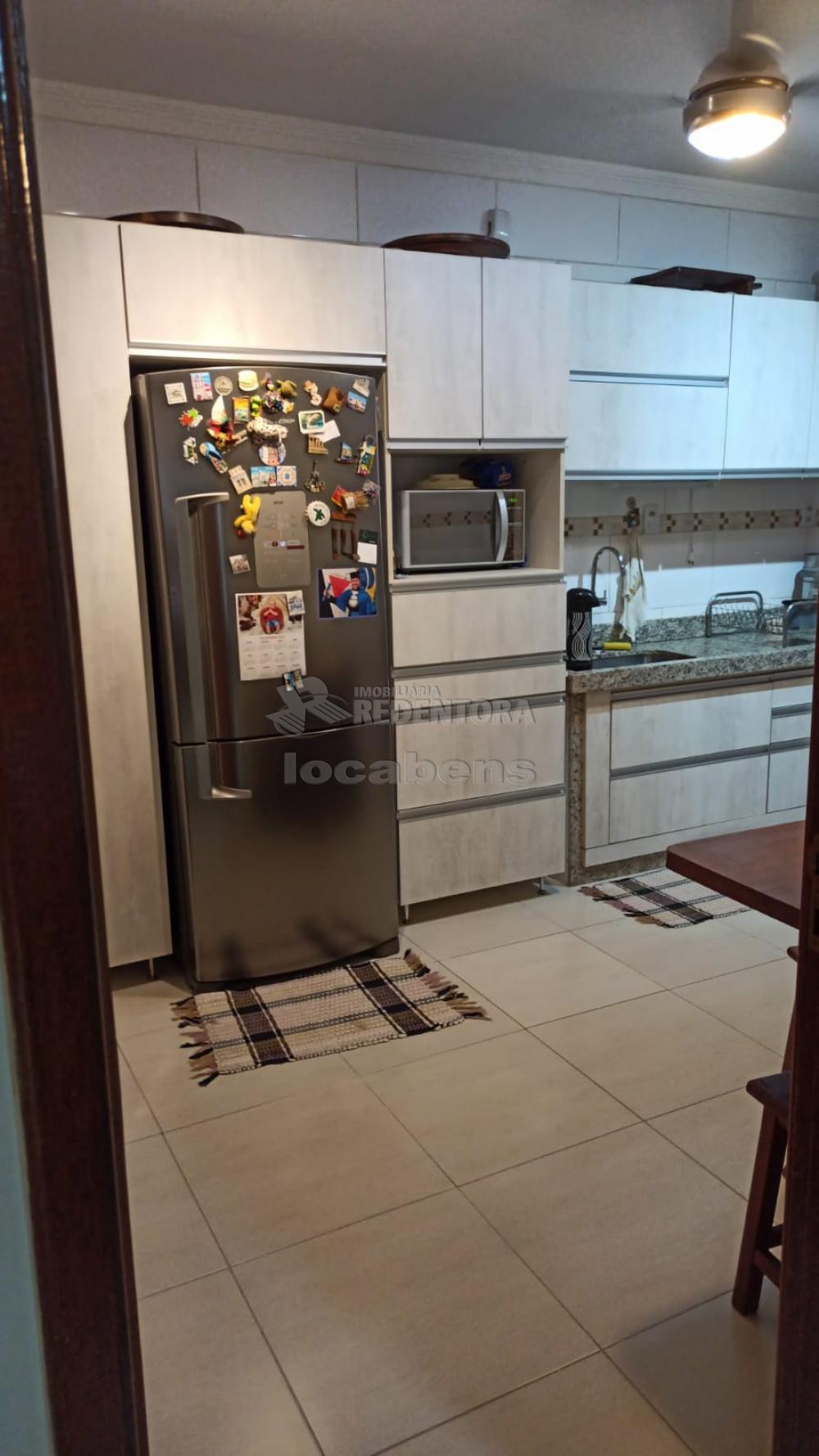 Comprar Apartamento / Padrão em São José do Rio Preto R$ 340.000,00 - Foto 2