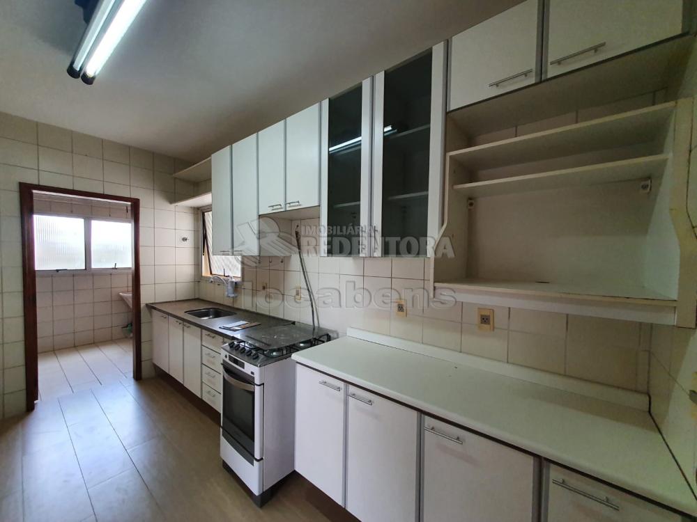 Alugar Apartamento / Padrão em São José do Rio Preto R$ 1.700,00 - Foto 5