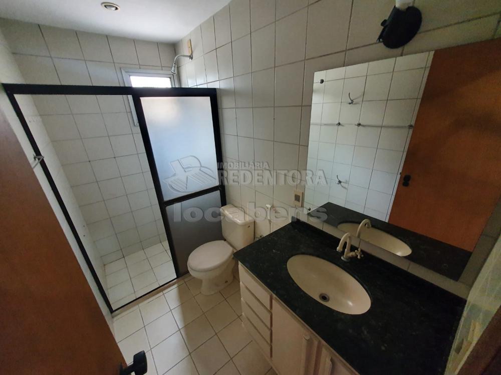 Alugar Apartamento / Padrão em São José do Rio Preto R$ 1.700,00 - Foto 13