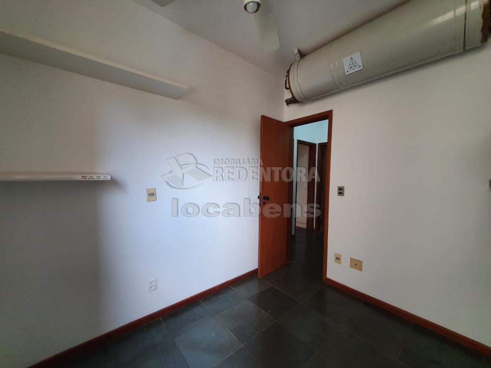 Alugar Apartamento / Padrão em São José do Rio Preto R$ 1.700,00 - Foto 23