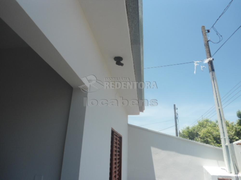 Alugar Casa / Padrão em São José do Rio Preto R$ 1.398,00 - Foto 5