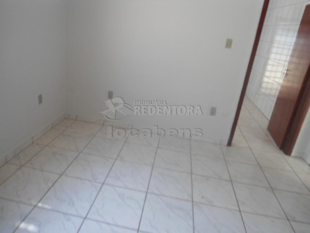 Alugar Casa / Padrão em São José do Rio Preto R$ 1.398,00 - Foto 7