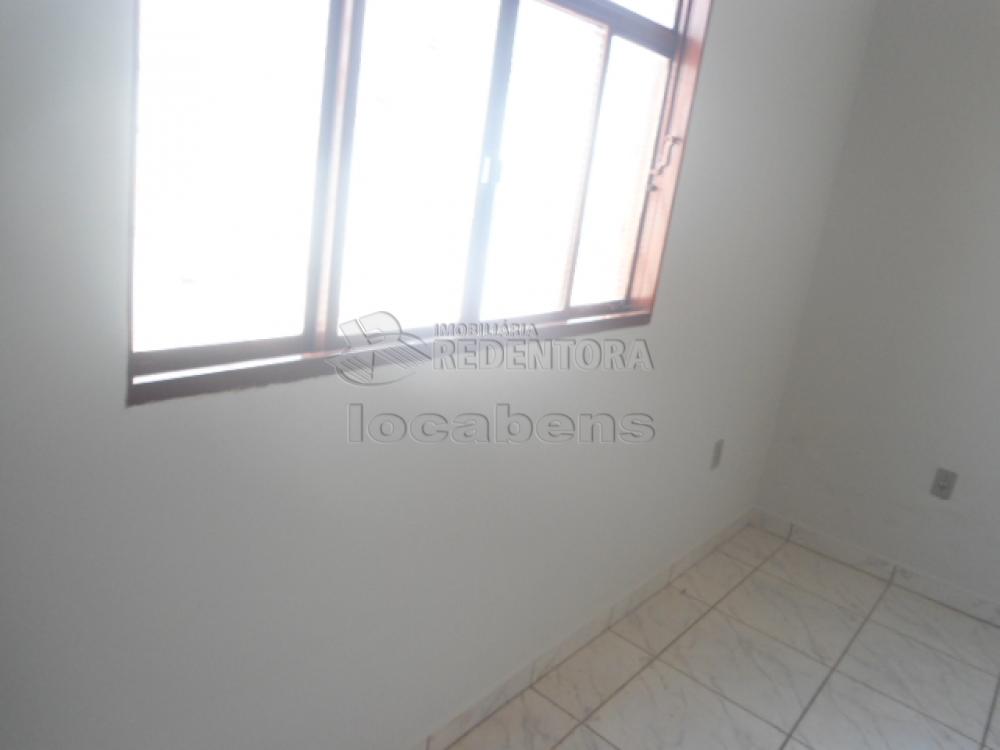 Alugar Casa / Padrão em São José do Rio Preto R$ 1.398,00 - Foto 10