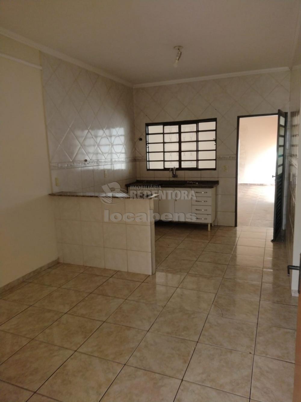 Comprar Casa / Padrão em São José do Rio Preto R$ 320.000,00 - Foto 3