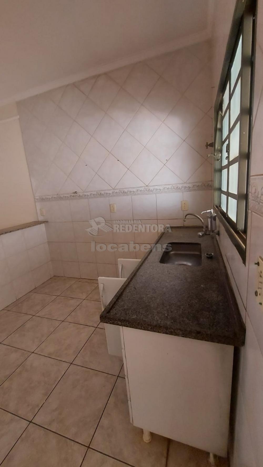 Comprar Casa / Padrão em São José do Rio Preto R$ 320.000,00 - Foto 5