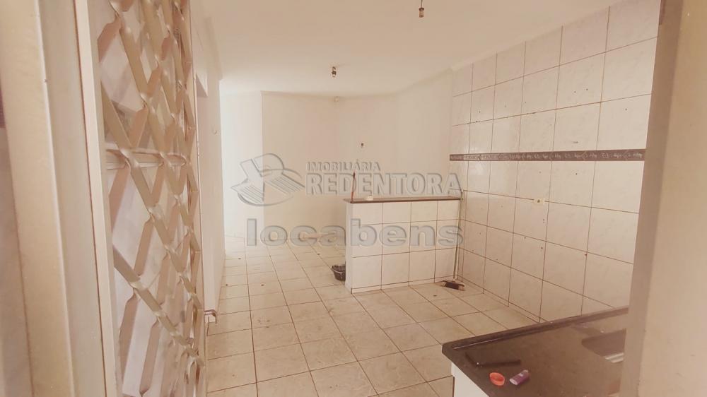 Comprar Casa / Padrão em São José do Rio Preto R$ 230.000,00 - Foto 6