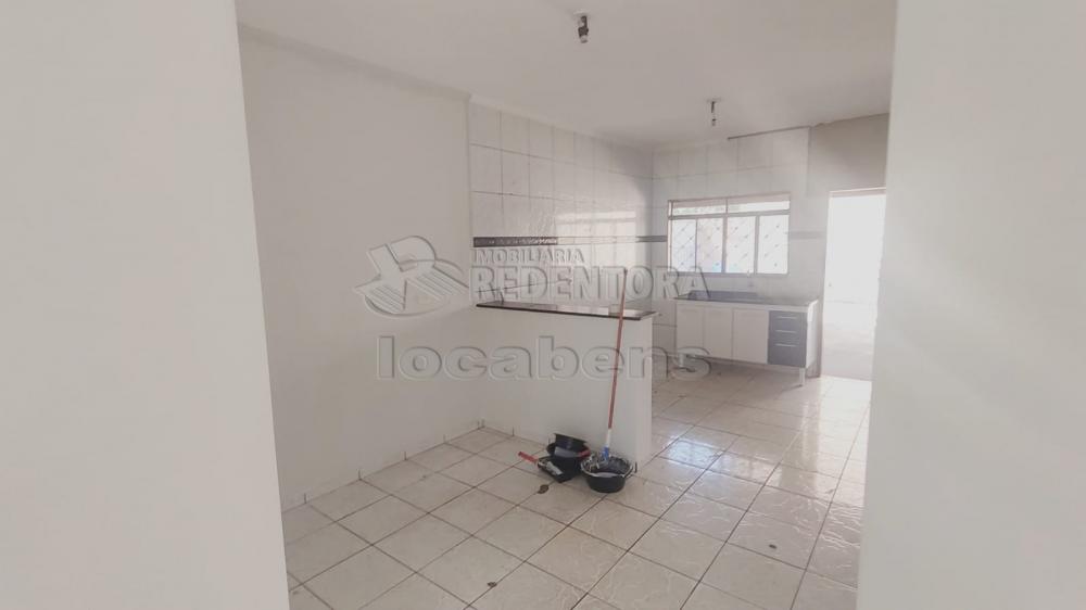 Comprar Casa / Padrão em São José do Rio Preto R$ 230.000,00 - Foto 5