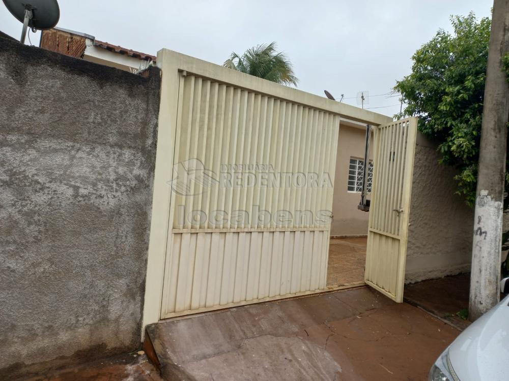 Alugar Casa / Padrão em São José do Rio Preto R$ 1.200,00 - Foto 15