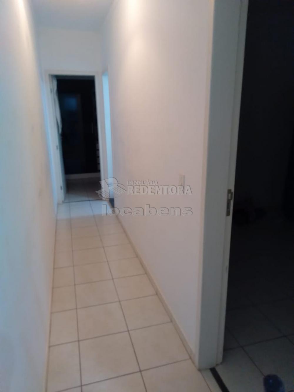 Comprar Apartamento / Padrão em São José do Rio Preto R$ 210.000,00 - Foto 3